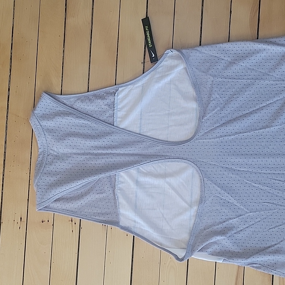 Nike Dri-Fit Tank - Picture 4 of 4